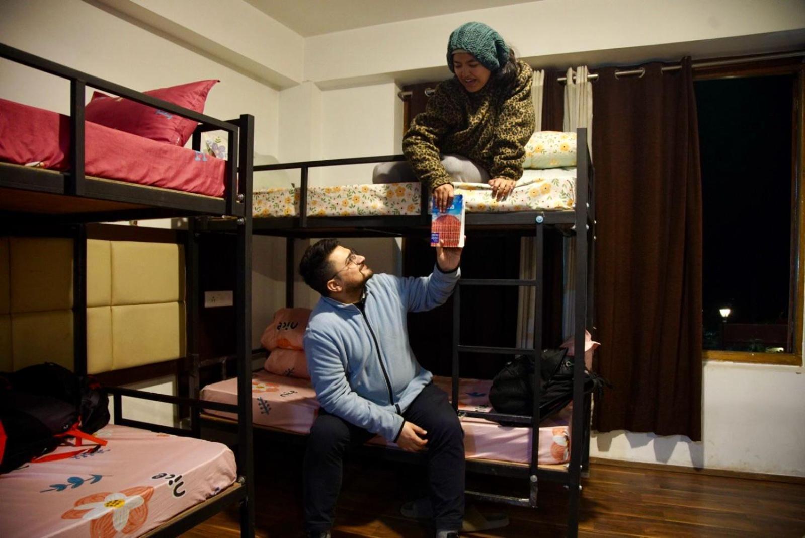 A Pousada Backpackers Den Gangtok Exterior foto
