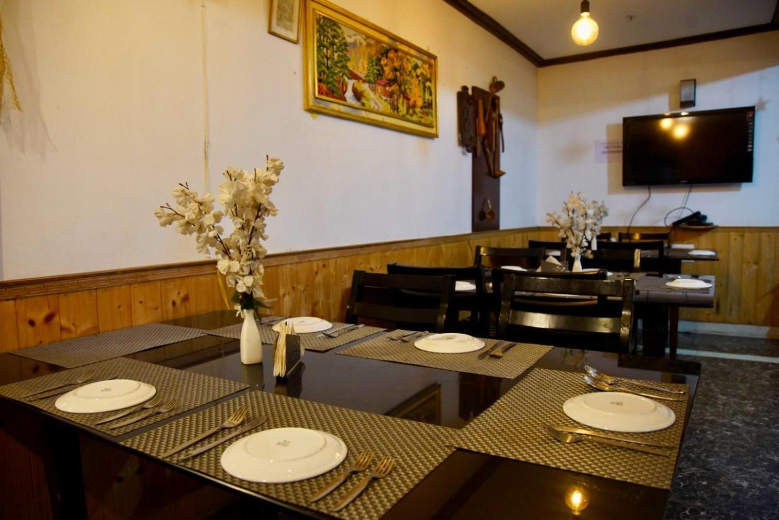 A Pousada Backpackers Den Gangtok Exterior foto