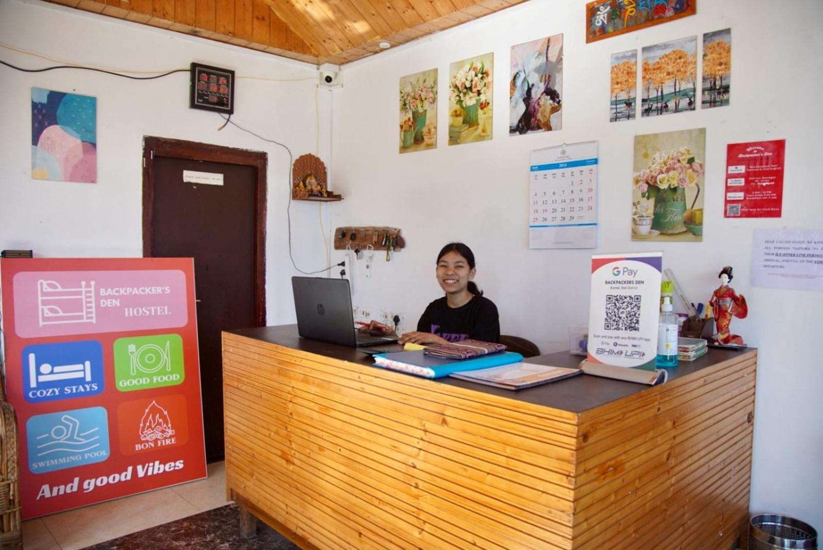 A Pousada Backpackers Den Gangtok Exterior foto